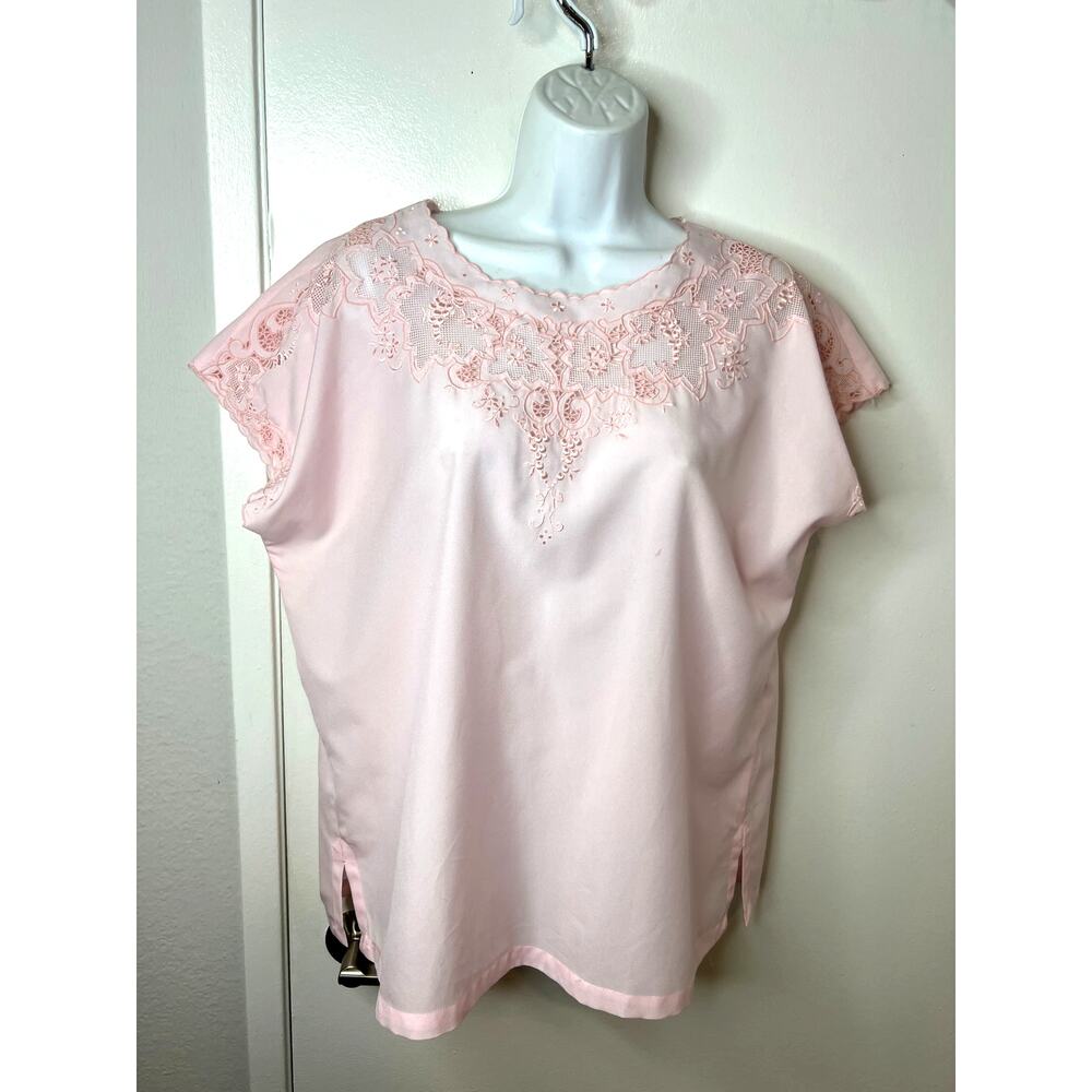 Vintage Daffodil Women's Hand Embroidered Button Up Back Blouse Pink ~ Size XL